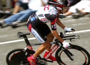 穆古鲁扎官方宣布表现优异新规，澳大利亚队引发争议！热度持续攀升