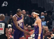 唐斯复出首战，杜兰特状态火爆，迎来胜利成为焦点！